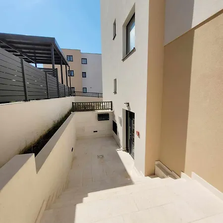 Natali Apartment
